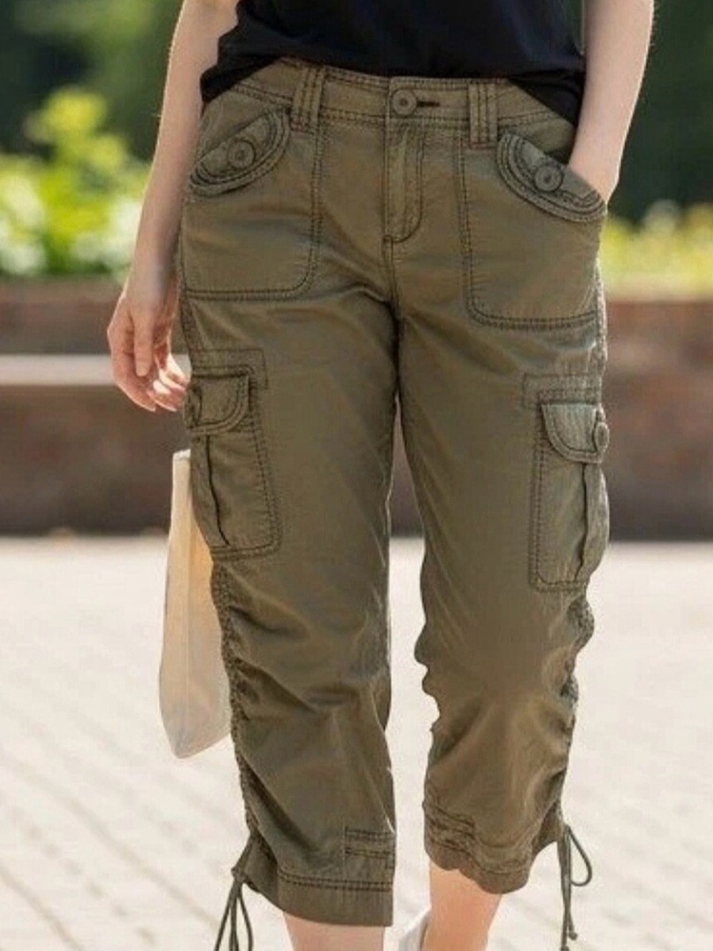 Anthropologie brand Hei Hei Utility Cropped Cargo Pants in Olive